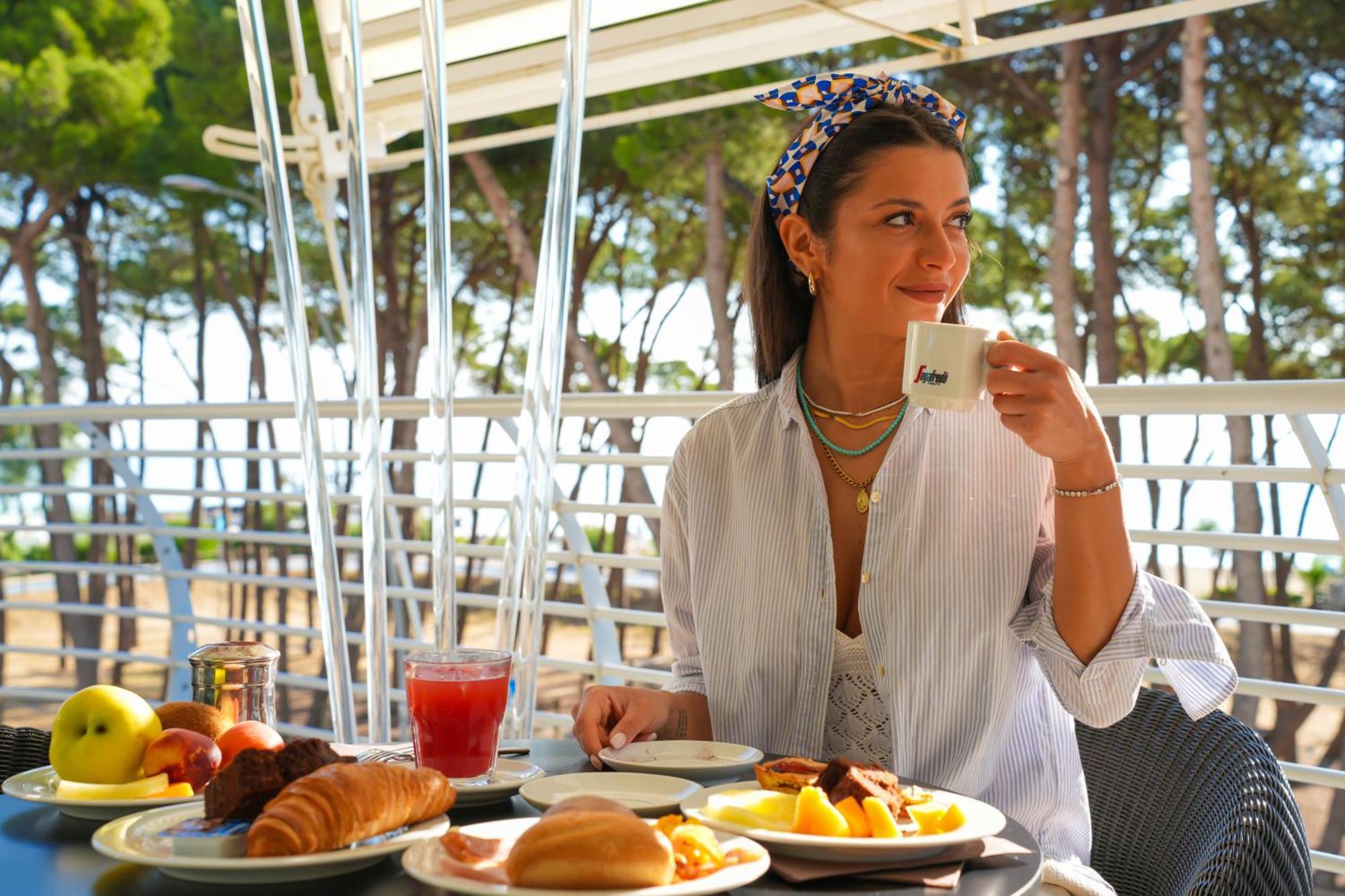 Hotel Lido Alba Adriatica Extérieur photo