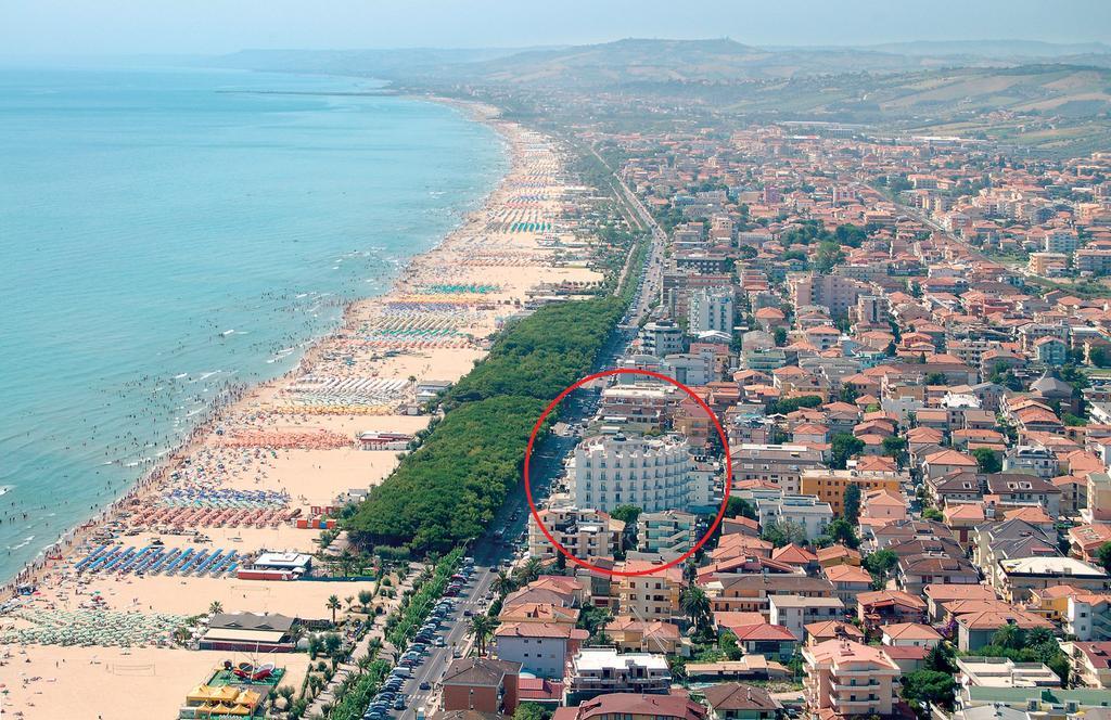 Hotel Lido Alba Adriatica Extérieur photo